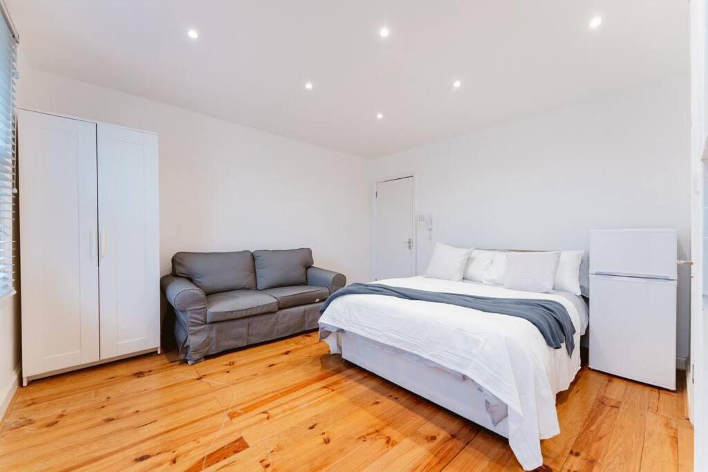 Your Lovely Studio Flat- West3 Londres Exterior foto