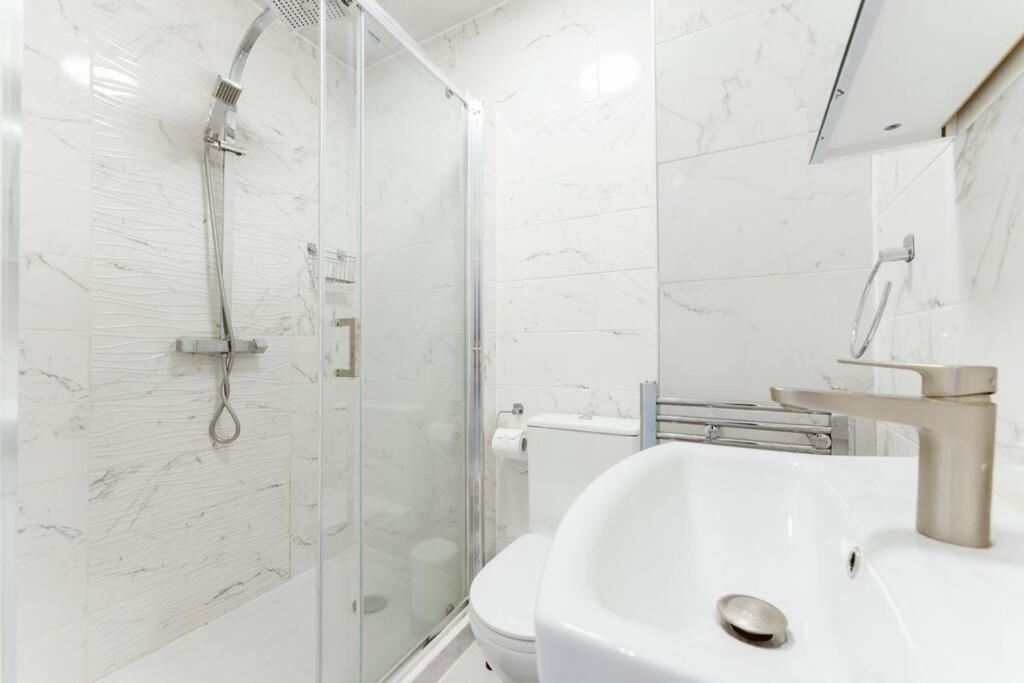 Your Lovely Studio Flat- West3 Londres Exterior foto